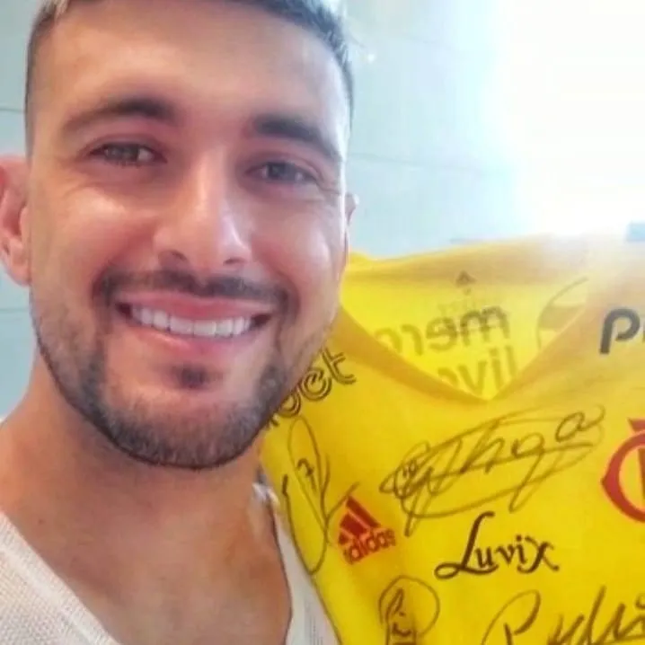 Ação solidária que terá camisa do Arrascaeta autografada por jogadores do Flamengo vem sendo realizada em prol do tratamento de garoto jaruense autista