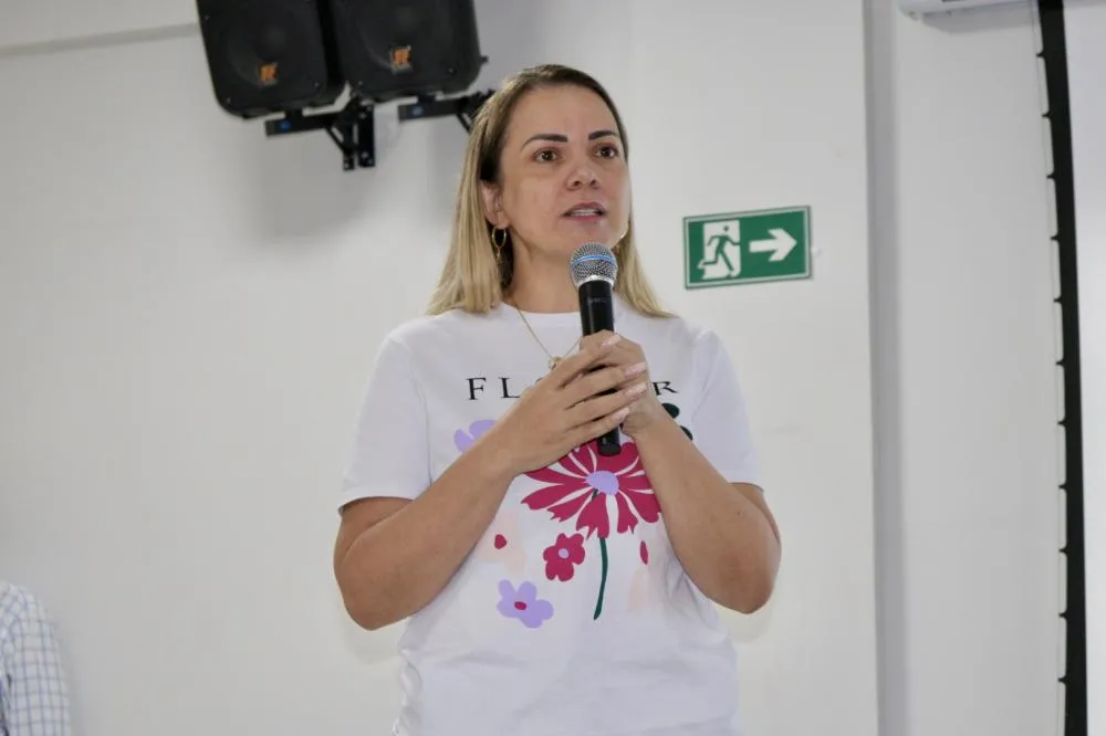 Programa de tratamento da obesidade em Cacoal é proposto pela deputada Cláudia de Jesus