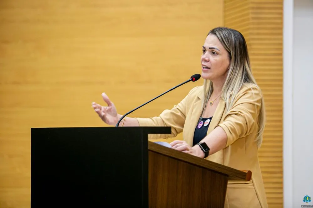 Em defesa dos ribeirinhos, deputada Cláudia de Jesus destaca conquista de auxílio emergencial