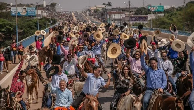 Cavalgada da Expojipa terá Queima do Alho com show nacional