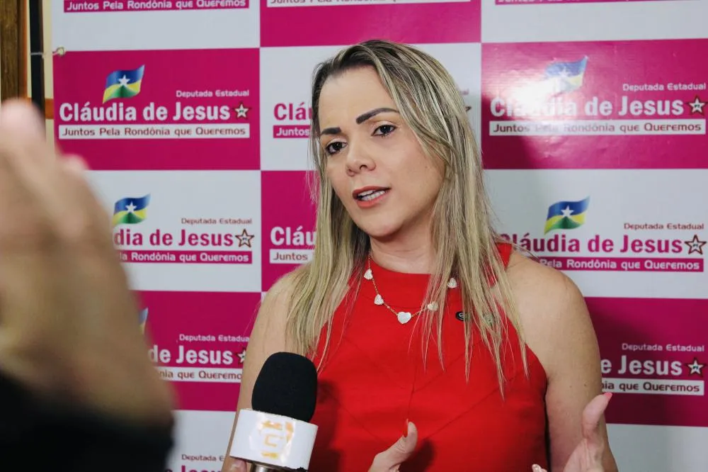 Deputada Cláudia de Jesus propõe isenção de ICMS para veículos adquiridos por pessoas com deficiência auditiva