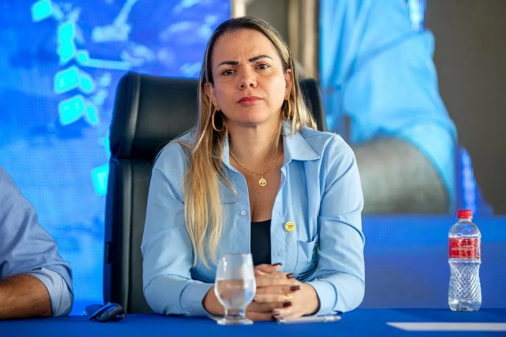 Deputada Cláudia de Jesus vota a favor de investimentos para SEDAM fiscalizar crimes ambientais