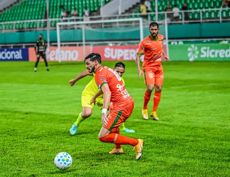 Guaporé faz história: O ‘Jacaré’ supera o ‘Imperador’ nos pênaltis e avança na Copa do Brasil