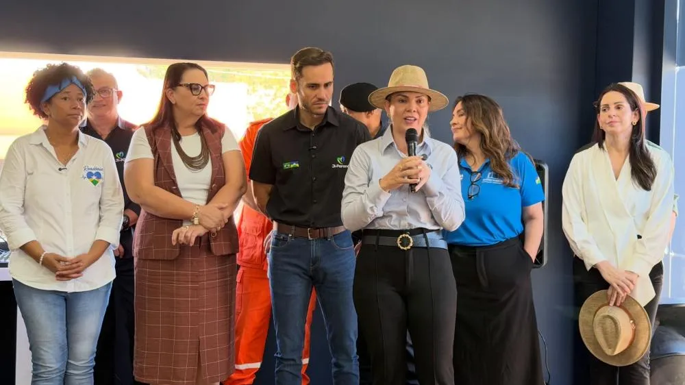 Cláudia de Jesus prestigia inauguração do estande da Prefeitura de Ji-Paraná