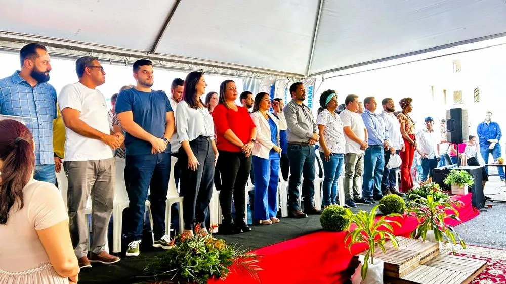 Deputada Cláudia de Jesus participa da retomada das obras do Morar Melhor 2 em Ji-Paraná