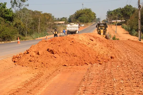 Empresa intensifica obras de duplicação da avenida Brasil