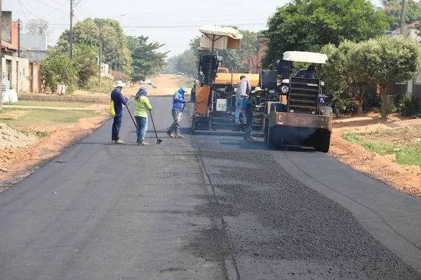 Prefeitura avança com pavimentação de ruas no bairro Presidencial
