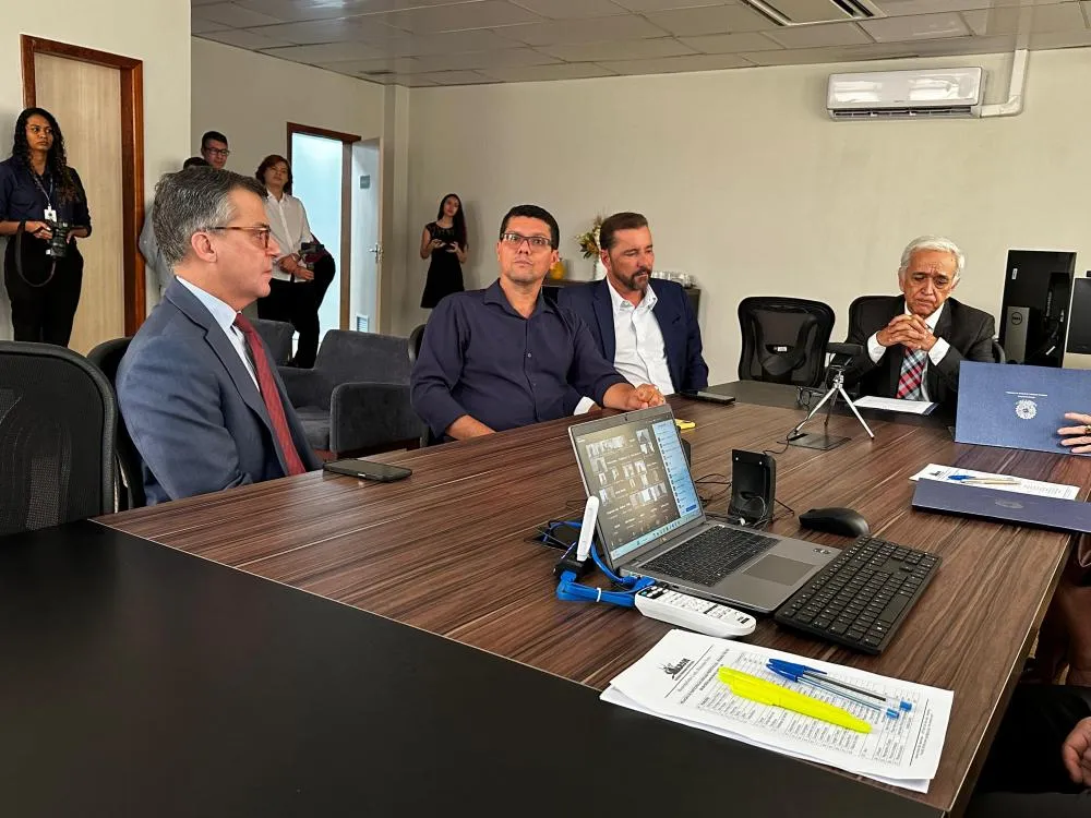 AROM e Justiça Eleitoral de Rondônia firmam parceria para facilitar a participação dos eleitores nas eleições municipais de 2024