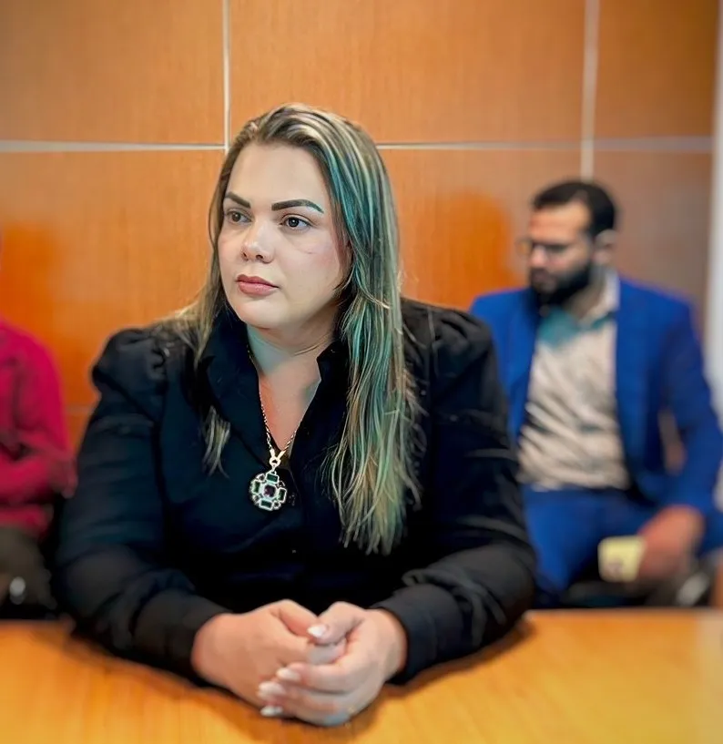 Deputada Cláudia de Jesus propõe à Alero campanha contra crimes cibernéticos em Rondônia