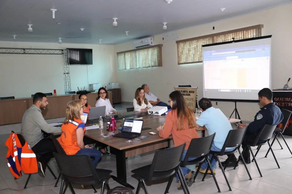 Defesa Civil realiza reunião para elaboração do Plano de Contingência para queimadas