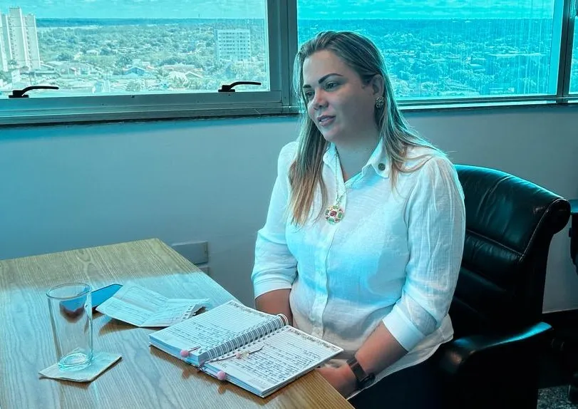 Deputada Cláudia de Jesus solicita informações sobre aplicação de lei de proteção às mulheres