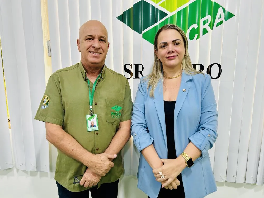 DEPUTADA CLÁUDIA DE JESUS DEFINE INÍCIO DA REGULARIZAÇÃO DAS FAMÍLIAS NO ENTORNO DO AEROPORTO DE JI-PARANÁ