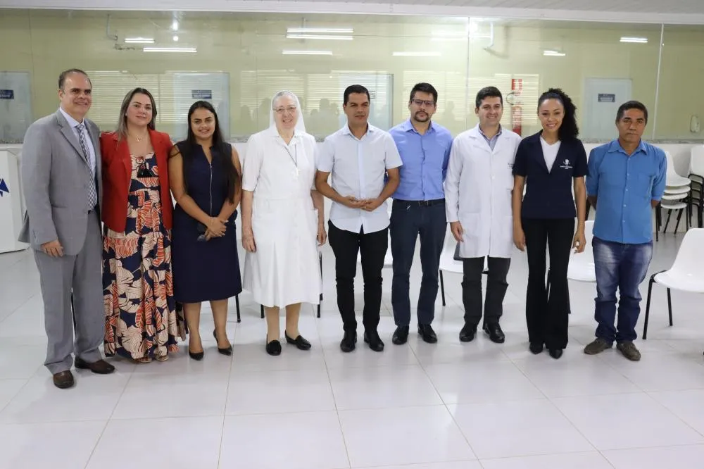 GOVERNO E HOSPITAL SANTA MARCELINA FIRMAM CONVÊNIO APÓS ARTICULAÇÃO DA DEPUTADA CLÁUDIA DE JESUS