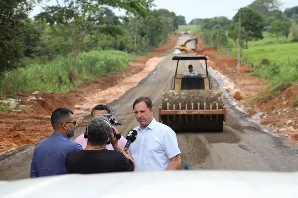 Itapirema com a base pronta para receber pavimentação